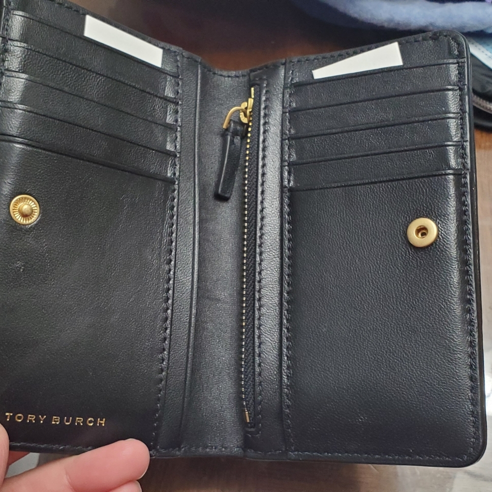Tori Burch medium size wallet - Picture 12 of 12